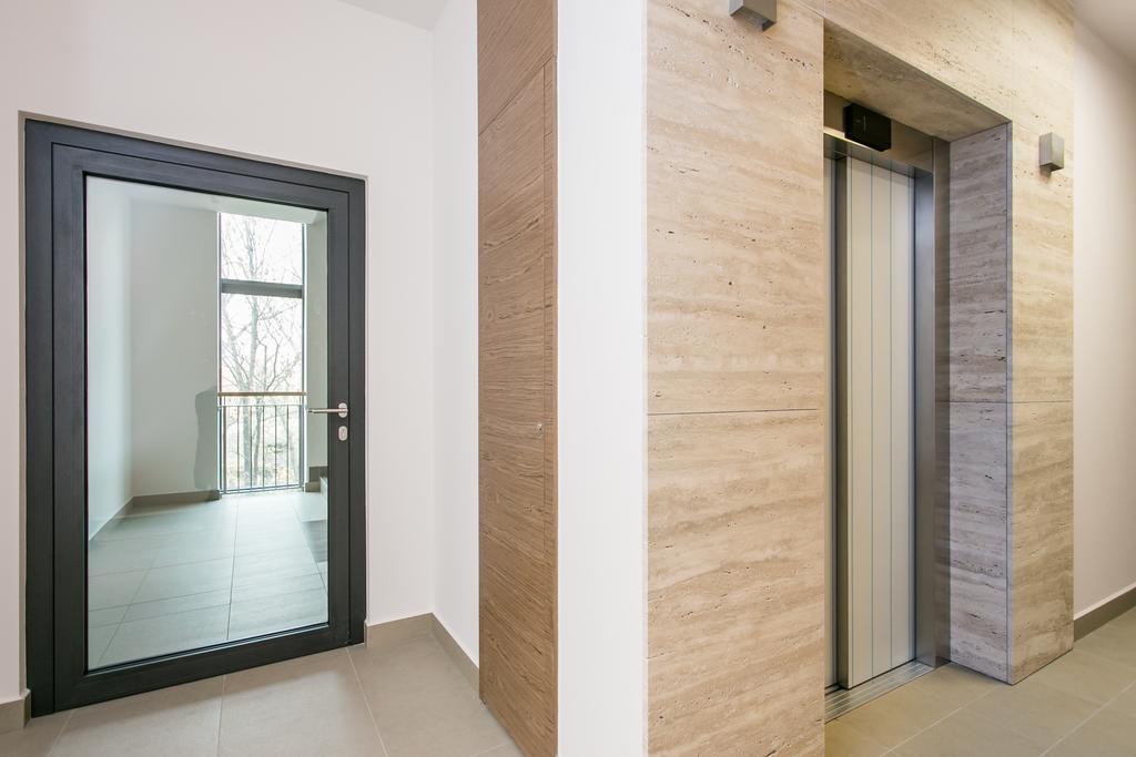 קרקוב Executive 2-Bedroom Apartment חדר תמונה